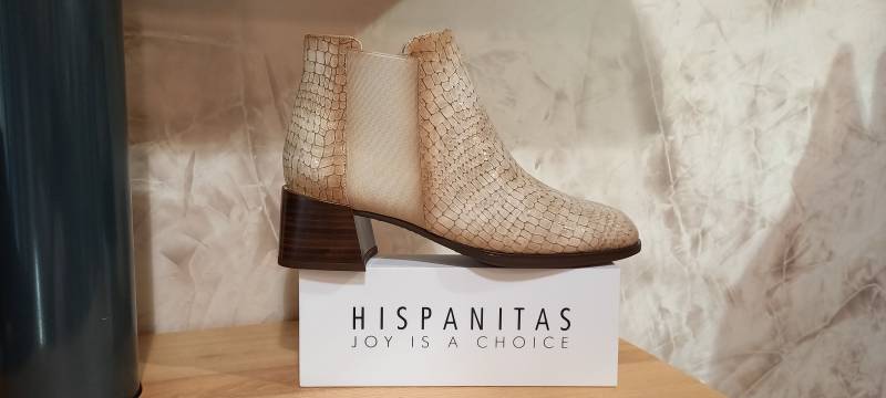 boots en vernis vanille HISPANITAS à LIBOURNE