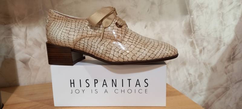 derbies en vernis vanille HISPANITAS à LIBOURNE 