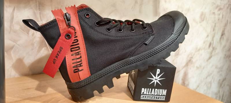 PALLADIUM décontracte la femme!