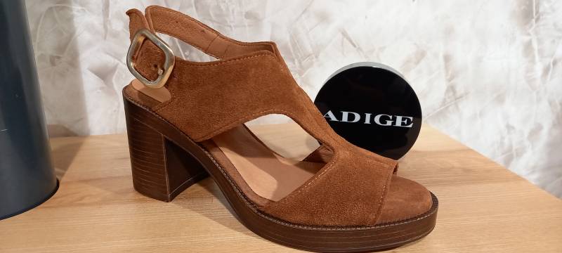 ADIGE UNE COLLECTION AU FEMININ à LIBOURNE