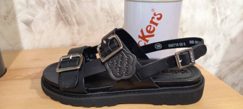 sandale semelle plateforme femme en cuir noir KICKERS à LIBOURNE  