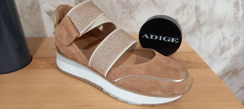 ADIGE UNE COLLECTION AU FEMININ à LIBOURNE