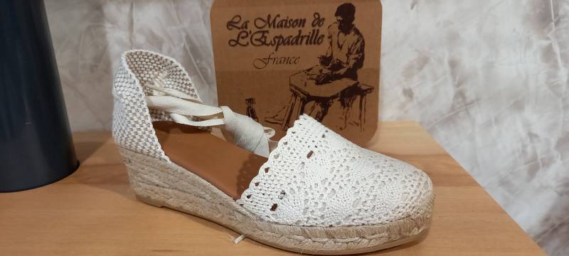 LES ESPADRILLES EN CORDE à LIBOURNE