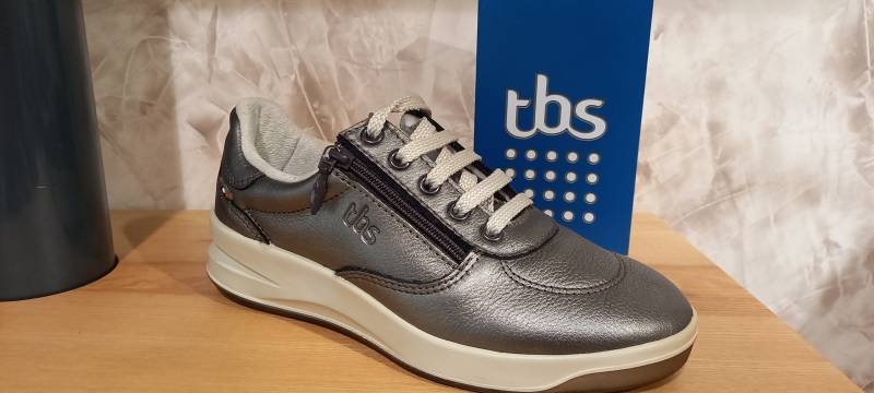 tennis marche avec zip TBS chez POINTURE FEMME