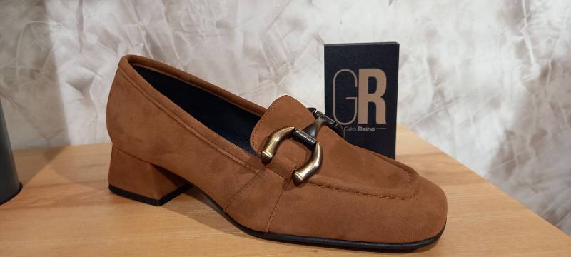 mocassin en daim souple GEO REINO chez POINTURE FEMME