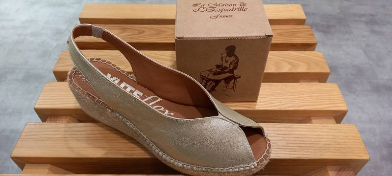 LES ESPADRILLES EN CORDE à LIBOURNE