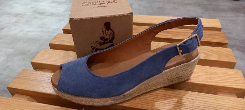 LES ESPADRILLES EN CORDE à LIBOURNE