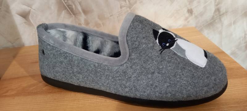 CHAUSSON SLIPPERS POUR FEMME à LIBOURNE