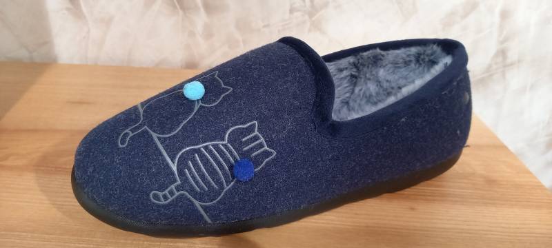 CHAUSSON SLIPPERS EN VELOURS FOURRE  ISOTONER 