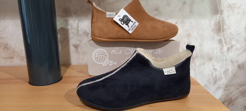 LES PANTOUFLES EN LAINE DE LA MAISON DE L'ESPADRILLE A LIBOURNE